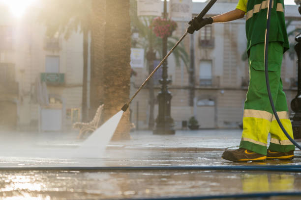 Best Best Pressure Washing Companies  in Comstock Park, MI